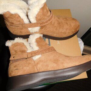 NEW 9.5m JBU TAN NOMADIC ANKLE BOOT WATER RESISTANT NIB NEW IN BOX